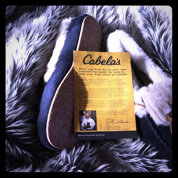 Cozy slippers brand new never worn - Picture 1 of 7